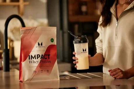 MYPROTEIN - Myprotein Impact Whey Protein Powder Chocolate 30 Servicios 2.2 Lbs. - The Red Vitamin MX - Suplementos Alimenticios - {{ shop.shopifyCountryName }}
